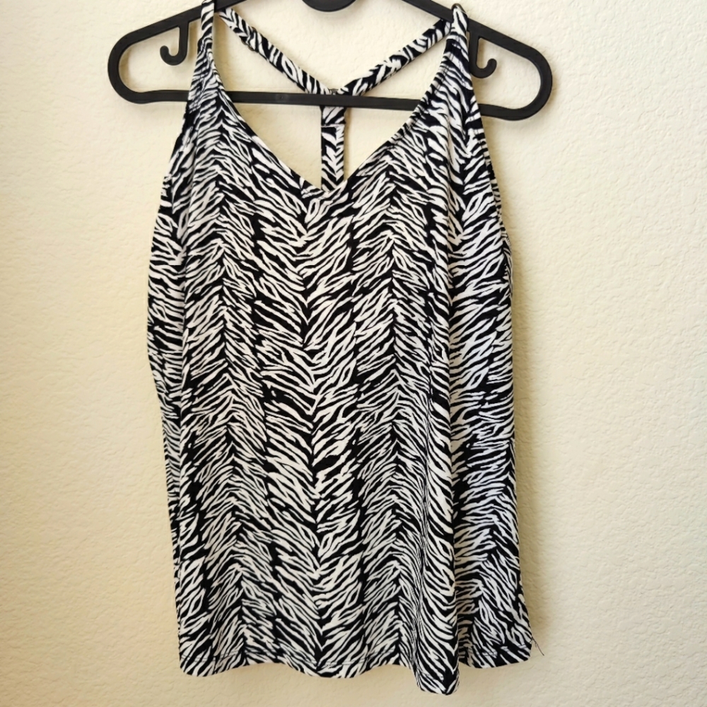 ISLAND ESCAPE Women's Black/White Animal Print Stretch Tankini Swim Top, Size-8